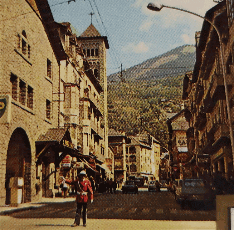 2017-av-carlemany-postales-pere-moles