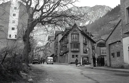 2041-catala-roca-av-meritxell-