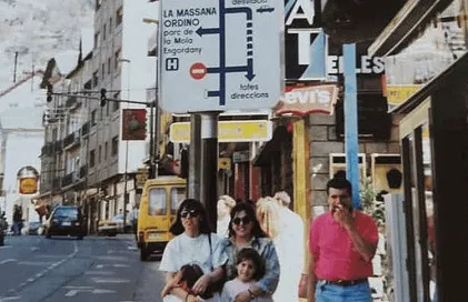 2052-av-carlemany-any-1993