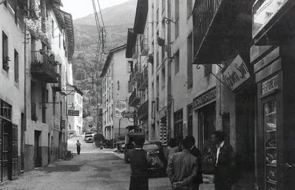 2063-av-carlemany-1937-josep-claverol-sesplugues