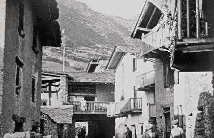 2015-carrer-major-encamp
