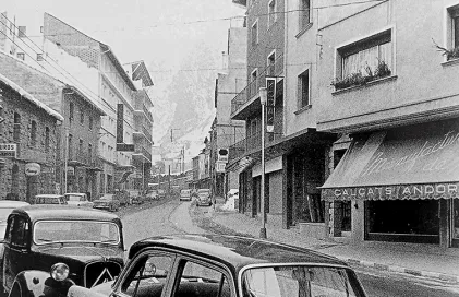 2037-av-meritxell-joan-burgues-martisella-