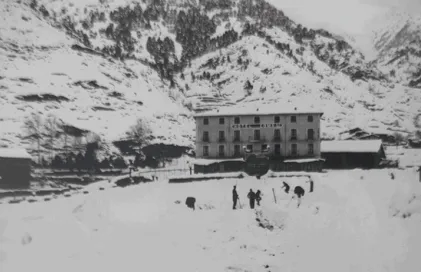 2085-hotel-coma-evolucions-anha
