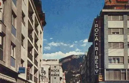 2235-av-meritxell-rr