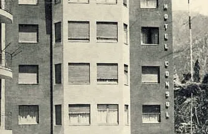 2296-pl-rebes-hotel-consul-photoaidcom-2x-ai-zoom