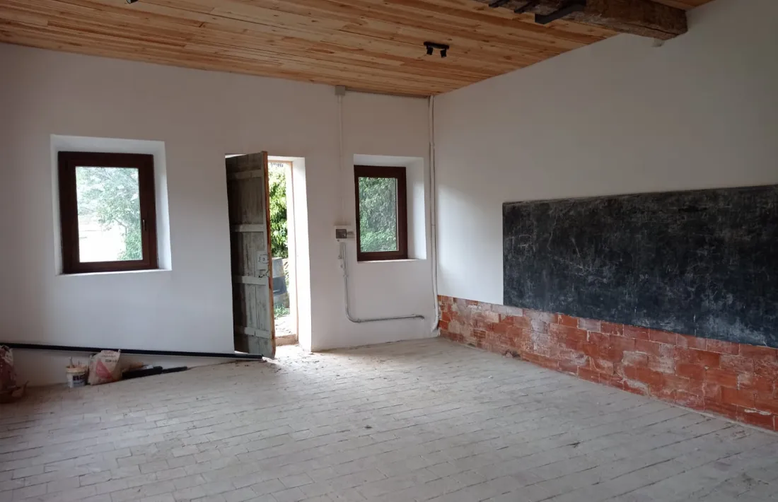 L'interior de l'escola rehabilitada. 