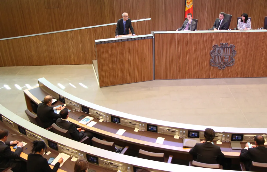 Martí diu que caldrà revisar els criteris per atorgar el 100% de la cobertura sanitària