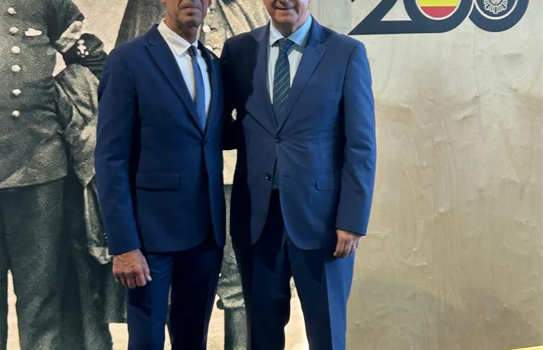 Bruno Lasne amb el director de la Policia Nacional espanyola, Francisco Pardo.