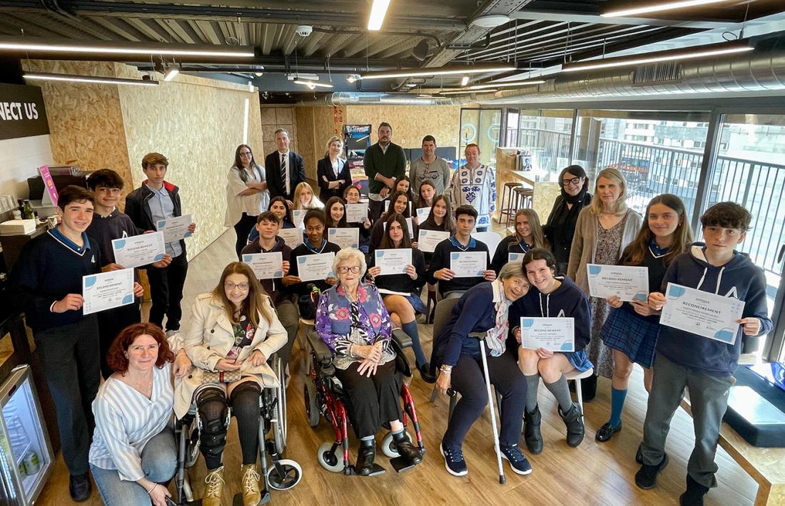 Els participants en el programa que han rebut aquest dimecres el reconeixement