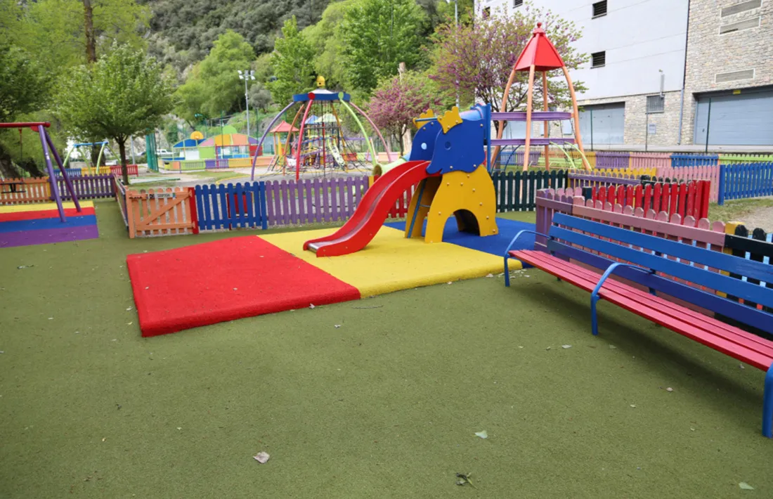 L'estat actual del parc infantil al Prat del Senzill