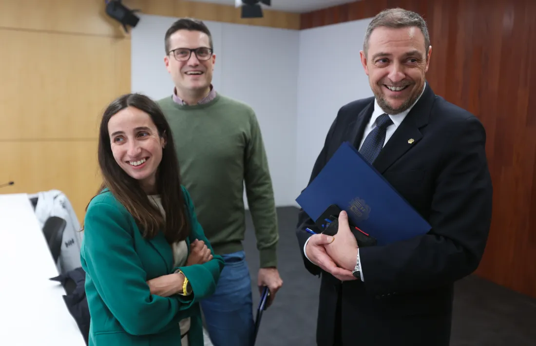 Losada, Sabata i Bardina van explicar ahir el reglament que converteix l’Institut en Conservatori.