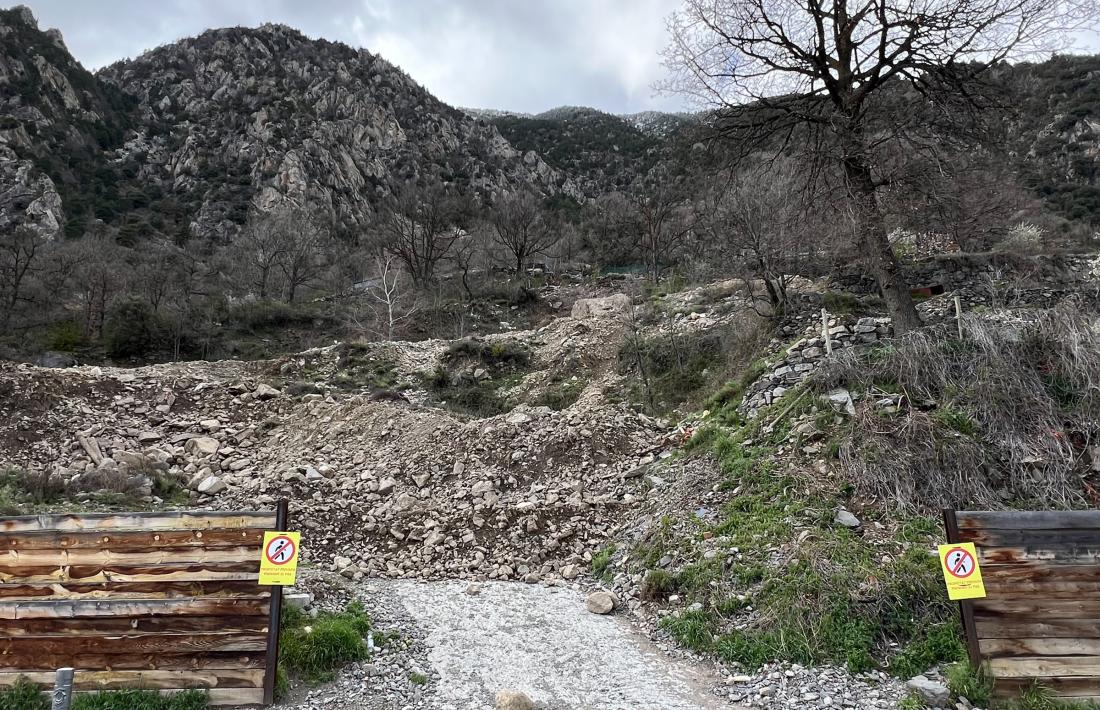 La zona de la canal de Bonavista on va quedar aturat el roc caigut en el despreniment del març passat