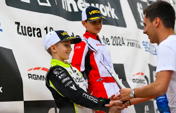 p. 29 tony cachafeiro ZUERA D1-2772