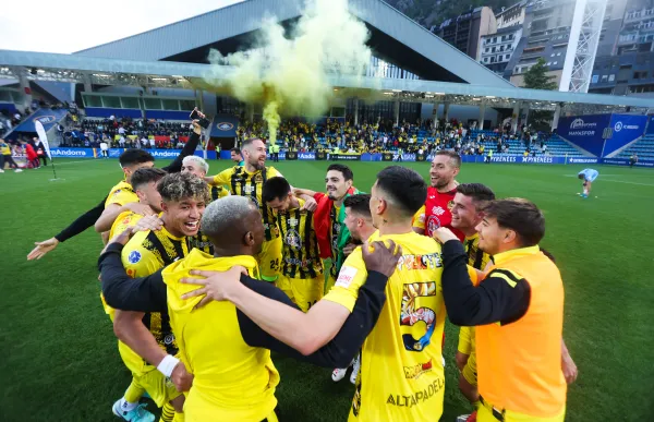 p. 01 petita UE Santa Coloma - Facundo Santana-1