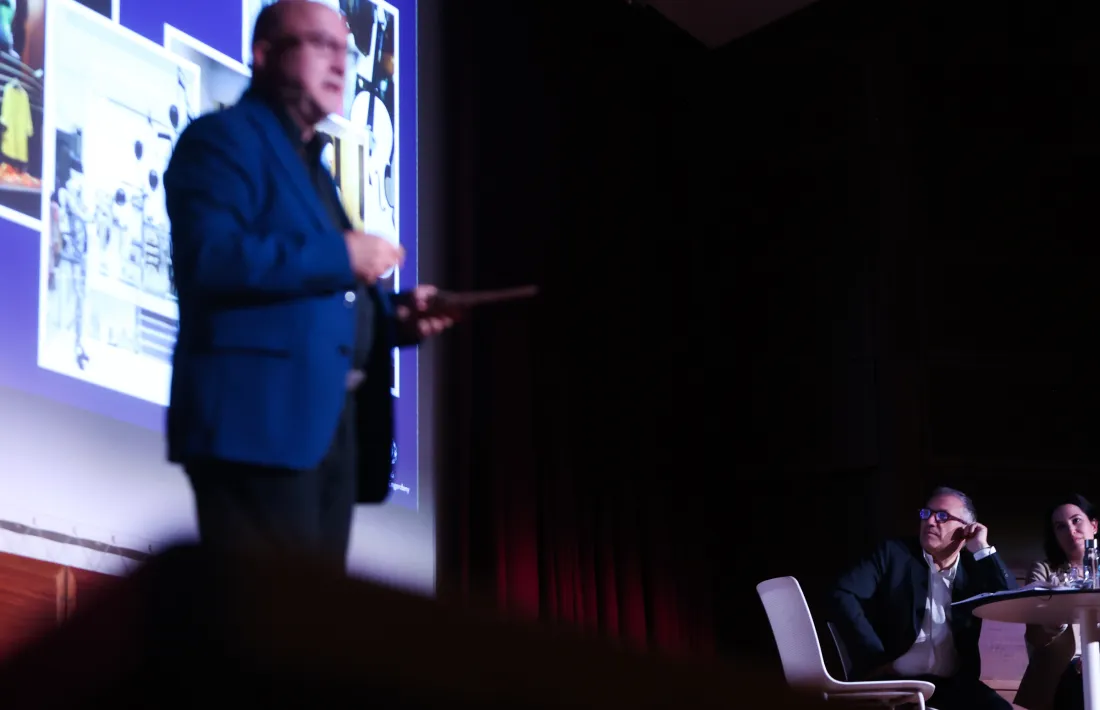 Un moment de la trobada del Comú escaldenc amb comerciants, restauradors i hotelers, avui.