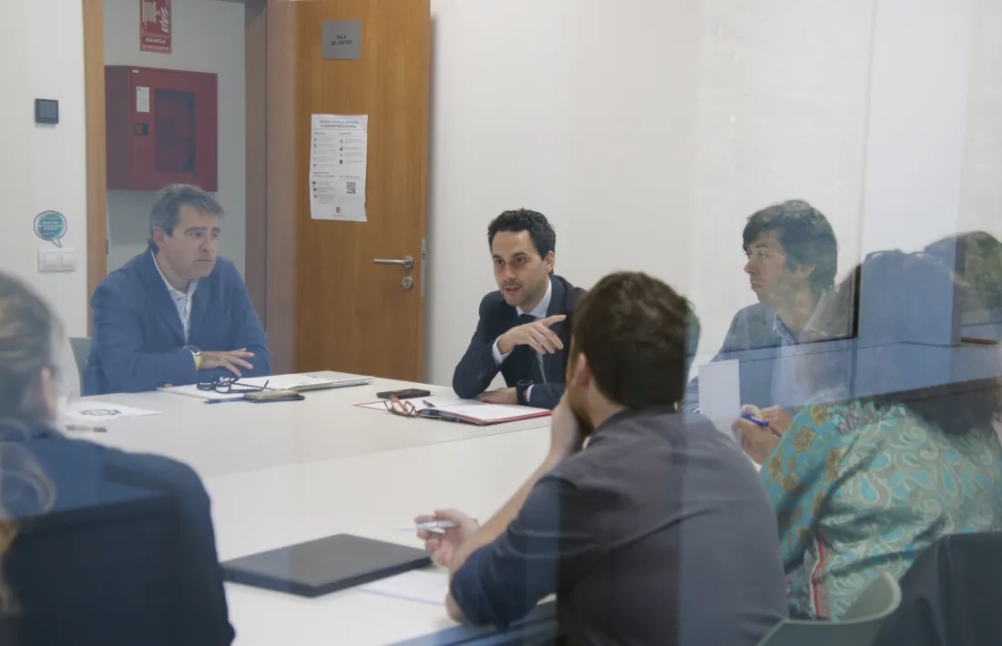 Casal presidint la Comissió d'Informació i Vigilància del Centre de Tractament de Residus.