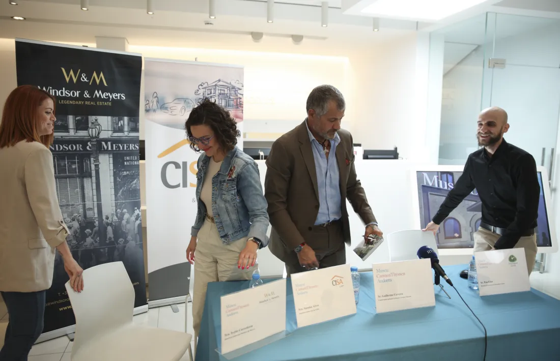 Guille Cervera, amb Ivette Correderas (Windsor & Meyers), Susanna Alves (CISA) i Pau Elias (Chloroplast).