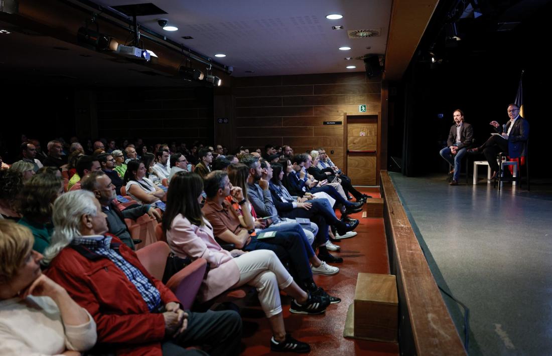 Un 20% del cens, segons els càlculs d'Alcobé, han omplert l'auditori del Palau de Gel.