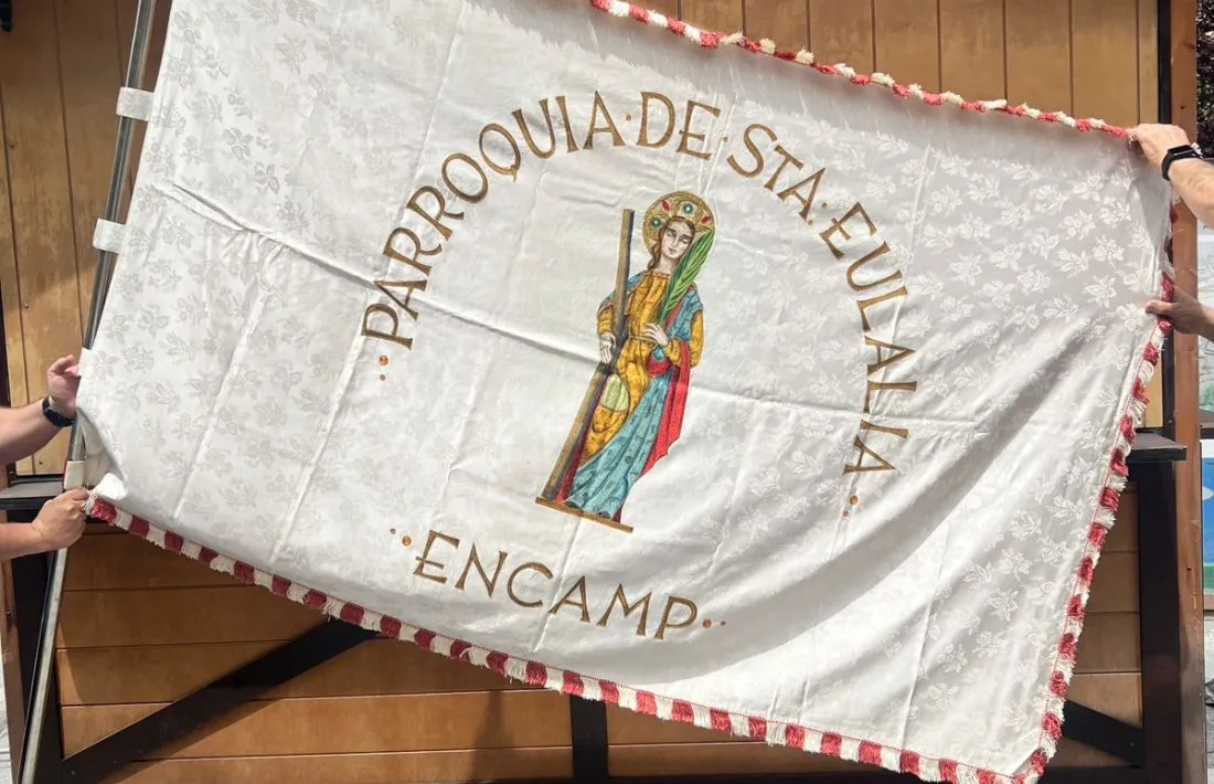 El pendó processional de Santa Eulàlia data dels anys 30 del segle XX i no s’havia tret des del 1964.