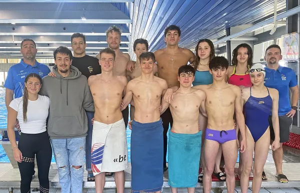 p. 29 equip relleus foto fan