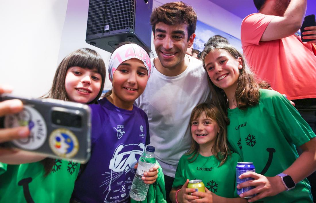 Joan Verdú es va fotografiar amb els més menuts.