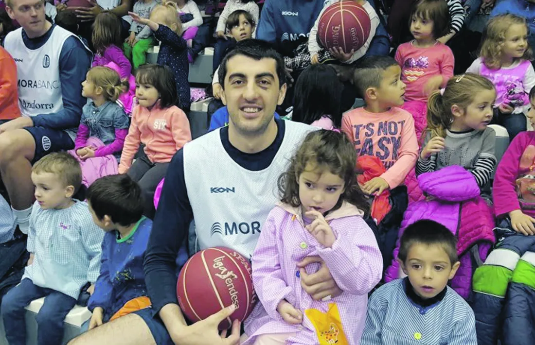 Giorgi Shermadini vol renovar