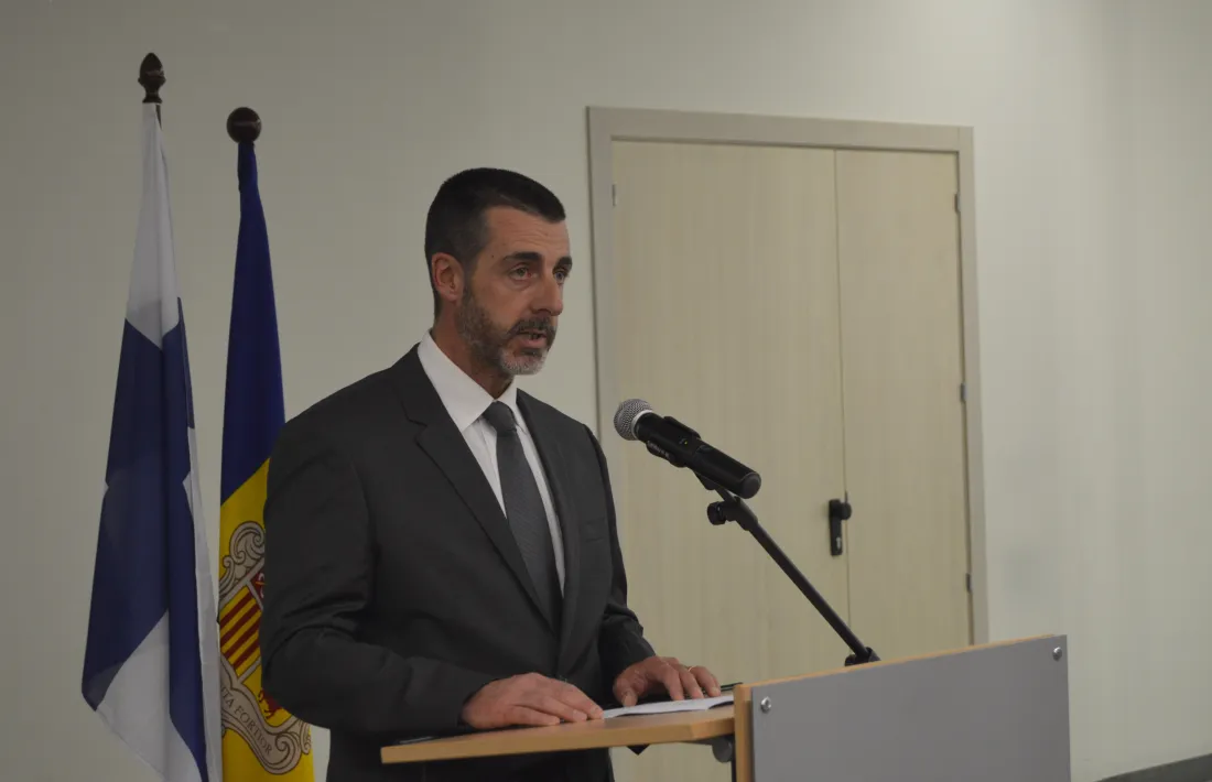 Pintat pren possessió  del càrrec de cònsol honorari de Finlàndia
