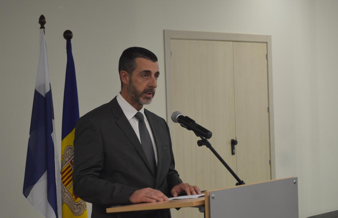 Pintat pren possessió  del càrrec de cònsol honorari de Finlàndia