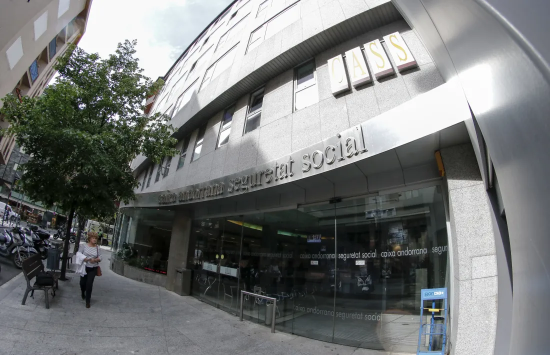 Un mediador ajudarà a resoldre conflictes entre assegurats i CASS