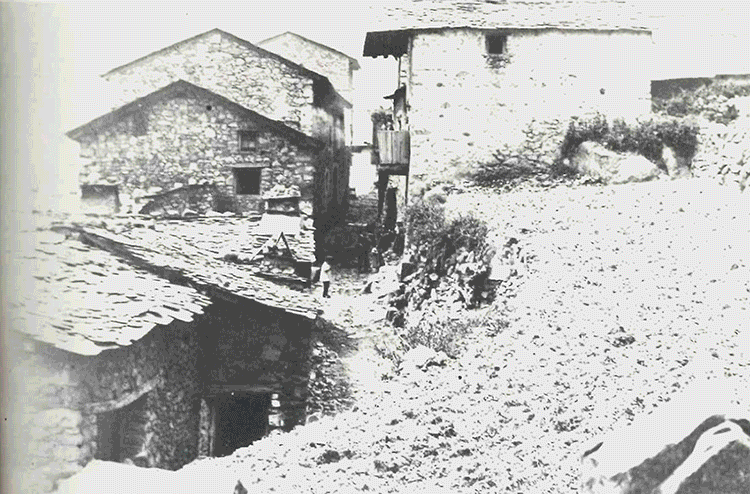 2132-Carrer-del-Puial