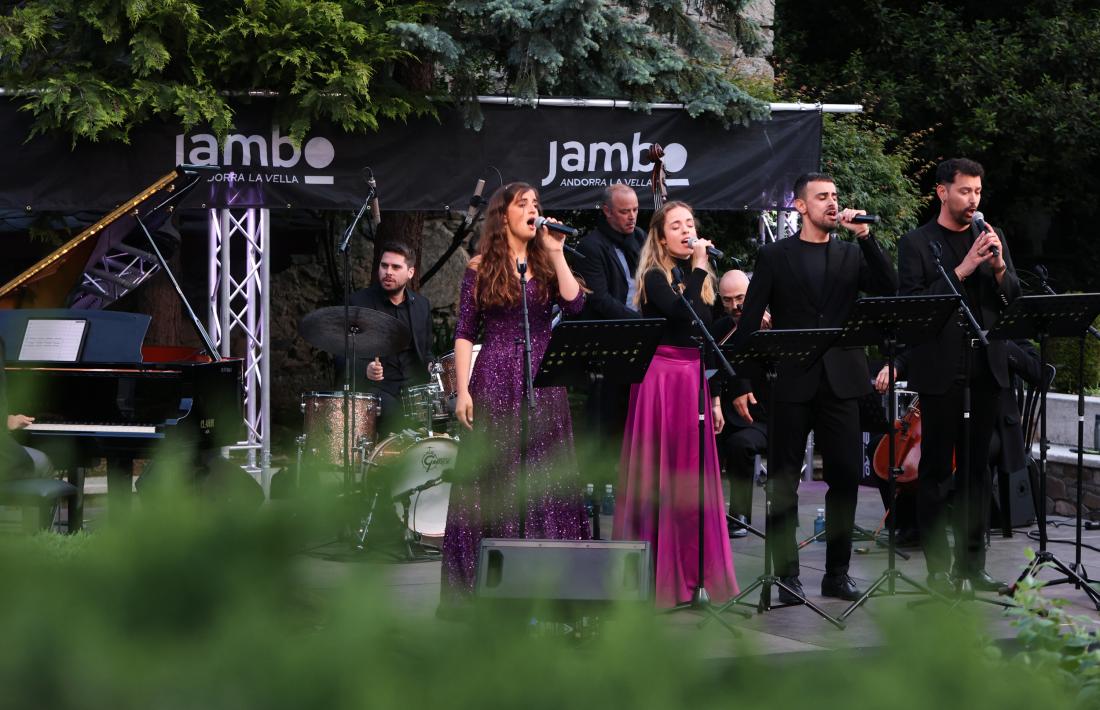 Laura Martí i Martí Pons van exercir ahir com a vocalistes de l’ONCA