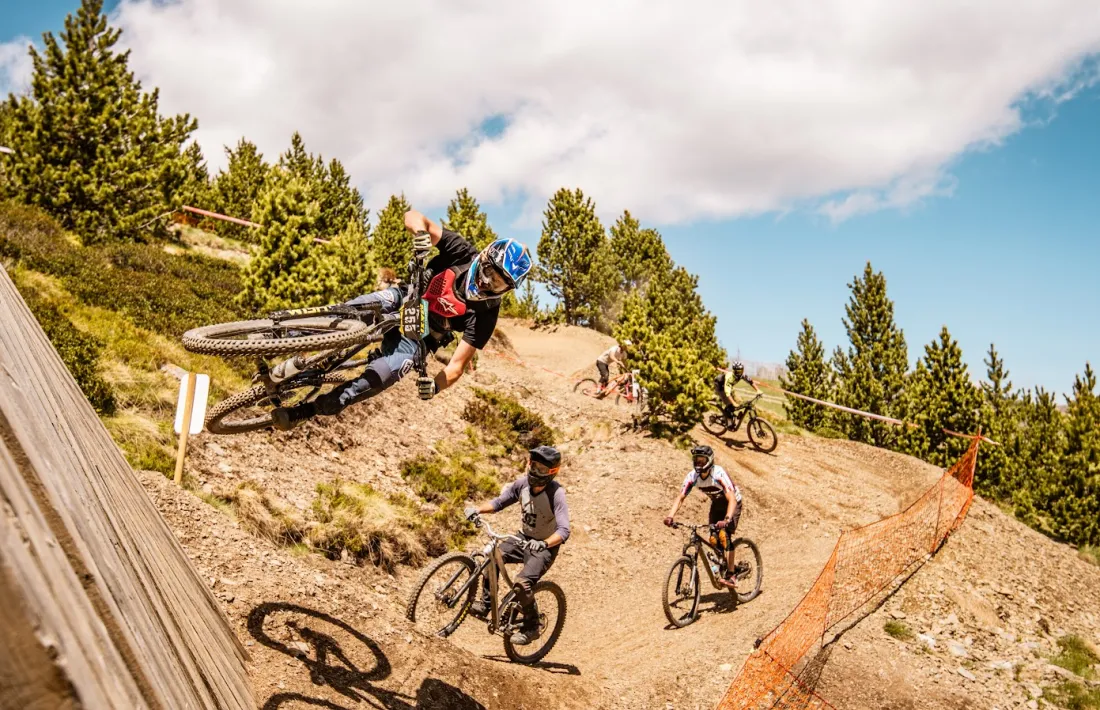 Els ‘bikers’, a Pal Arinsal.