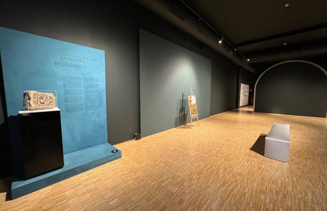 El mur on penjarà el conjunt miral de Sant Esteve