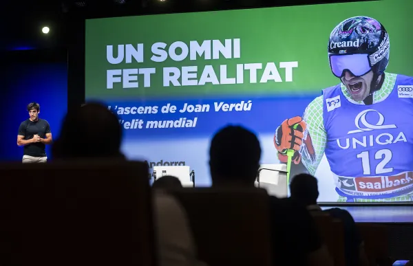 p. 29 joan verdu xerrada foto comu d'andorra la vella tony lara