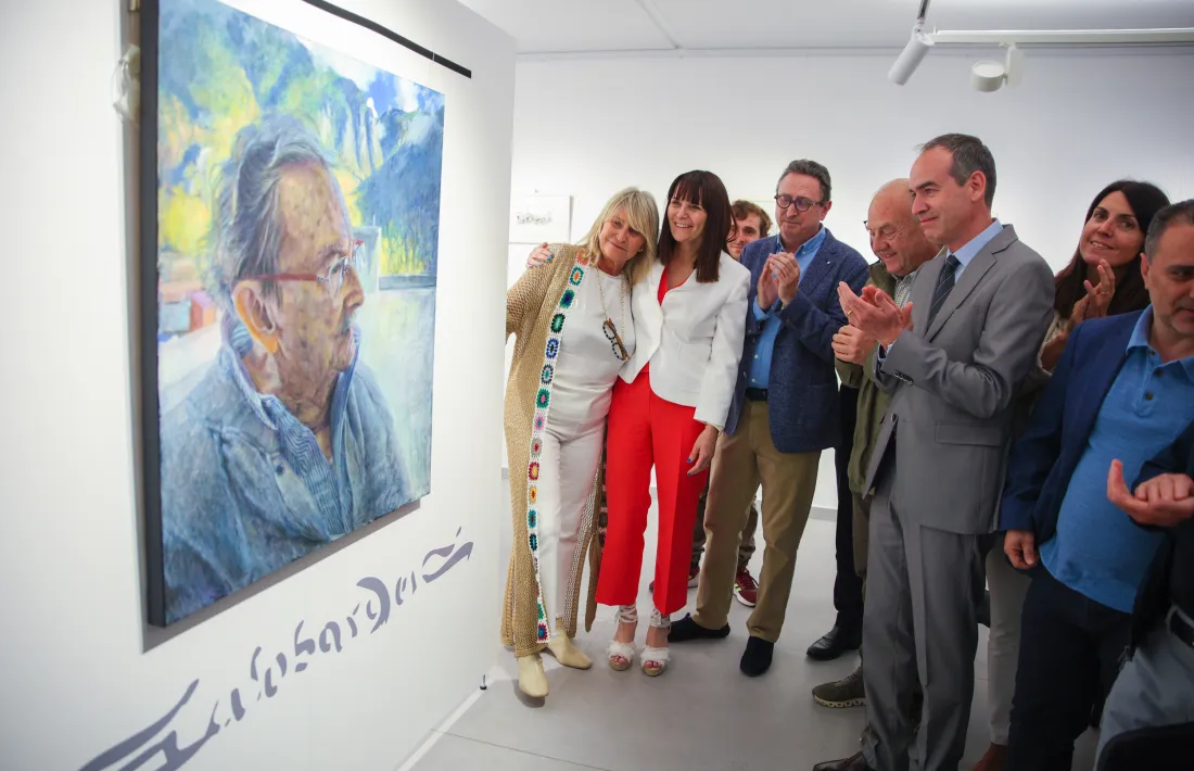 Un retrat de Galobardes obra d'Arnau Sánchez presideix des d'ahir l'Esai dedicat al pintor escaldenc.