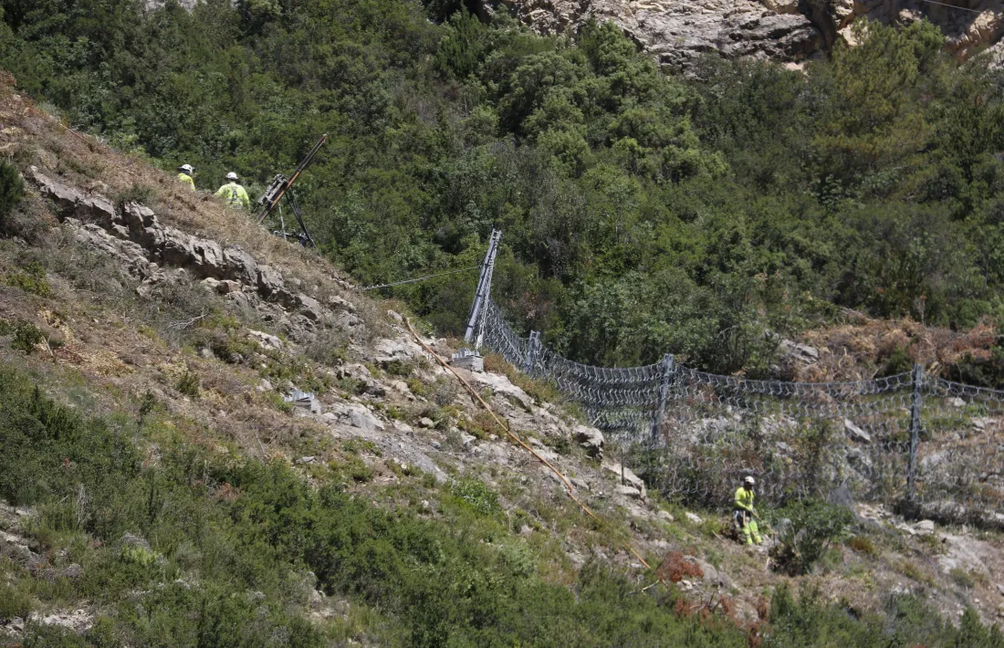 Imatge de les barreres col·locades. 
