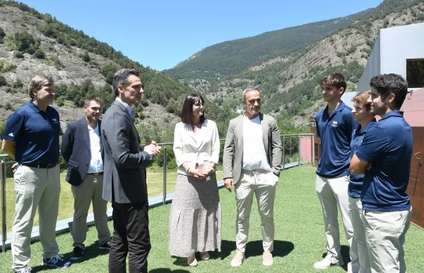 p. 21 2 bonell cabanes equip golf a europeu