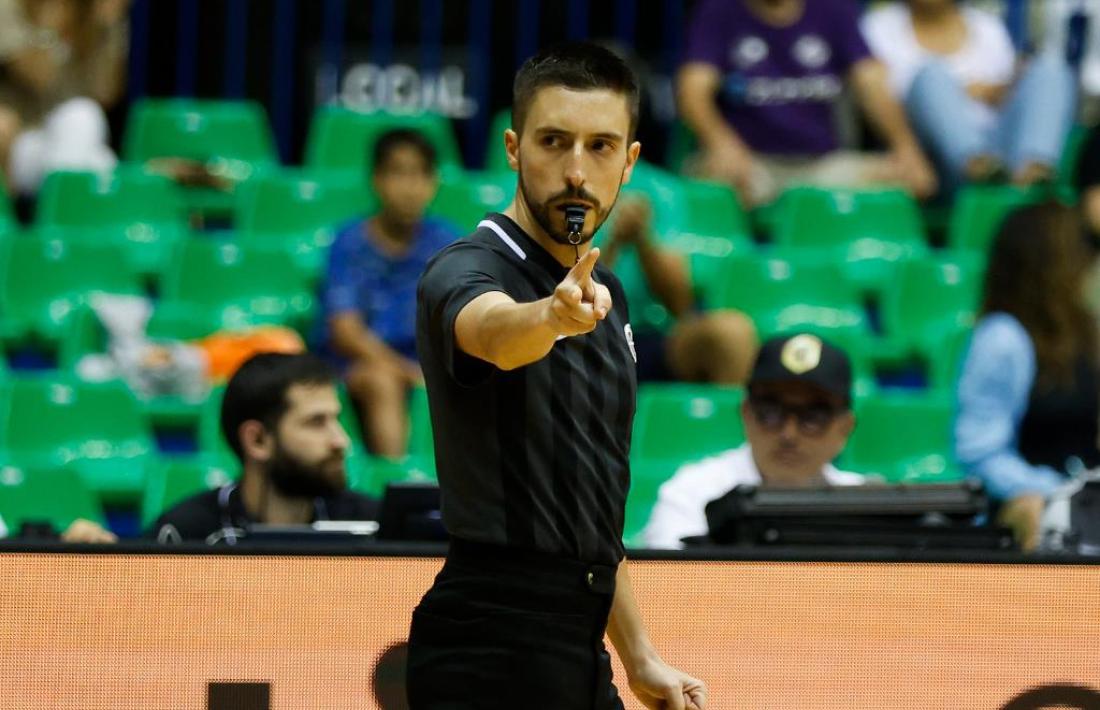 Igor Esteve, àrbitre de la Lliga ACB.