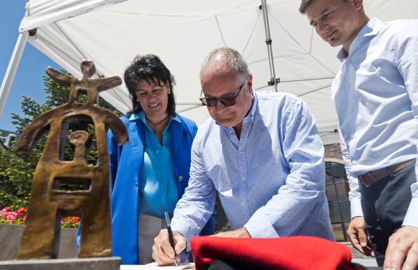 p. 08 2 josep maria troguet homenatja ciutadania