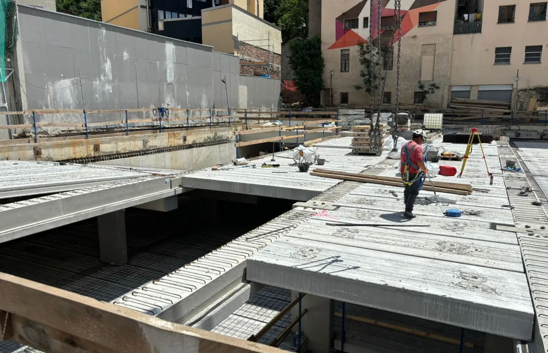 Estat de les obres de l'aparcament de l'església a dia d'avui.
