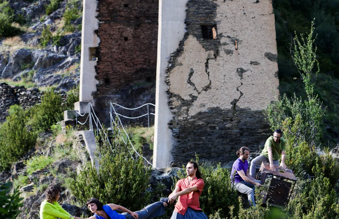 Els tres intèrprets amb els autors de la música, Lluís Casahuga i David Font	