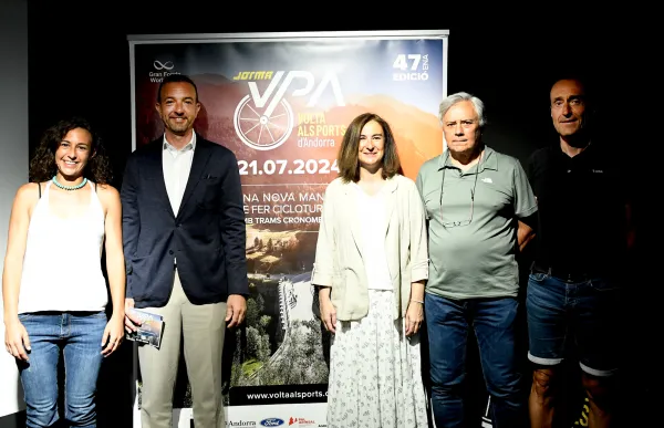 p. 21 presentacio de la volta als ports foto sfga ja viladot