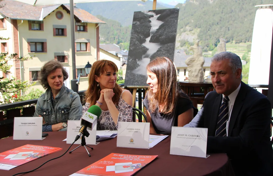 La recaptació del sopar i subhasta benèfica de La Capsa es destinarà a un nou projecte del rober de Càritas