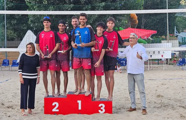 p. 30 volei platja campionat d'europa petits estats foto favb
