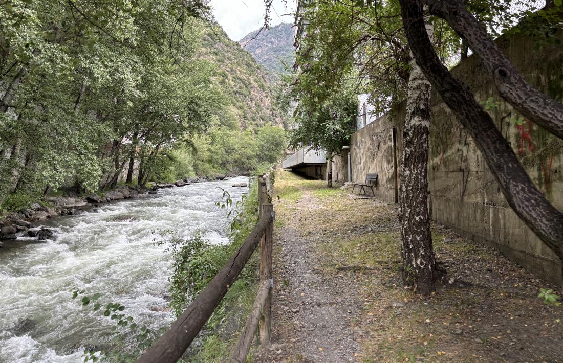 El Passeig Valira a Sant Julià de Lòria.