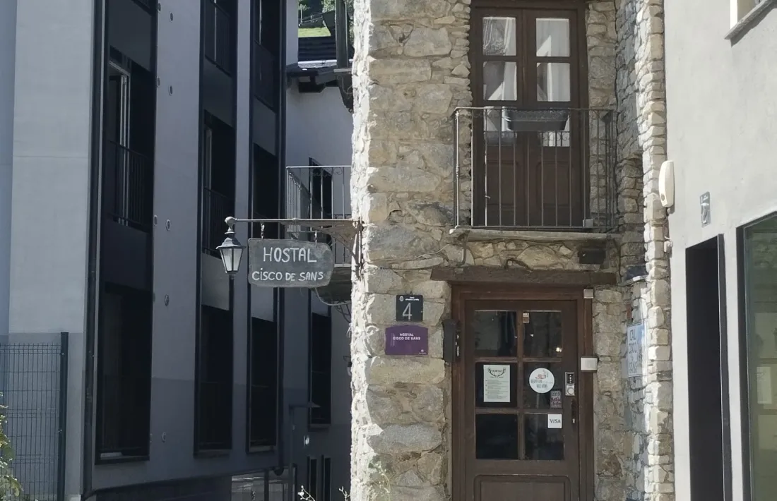 Cal Cisco de Sans, avui Bed & Breakfast.