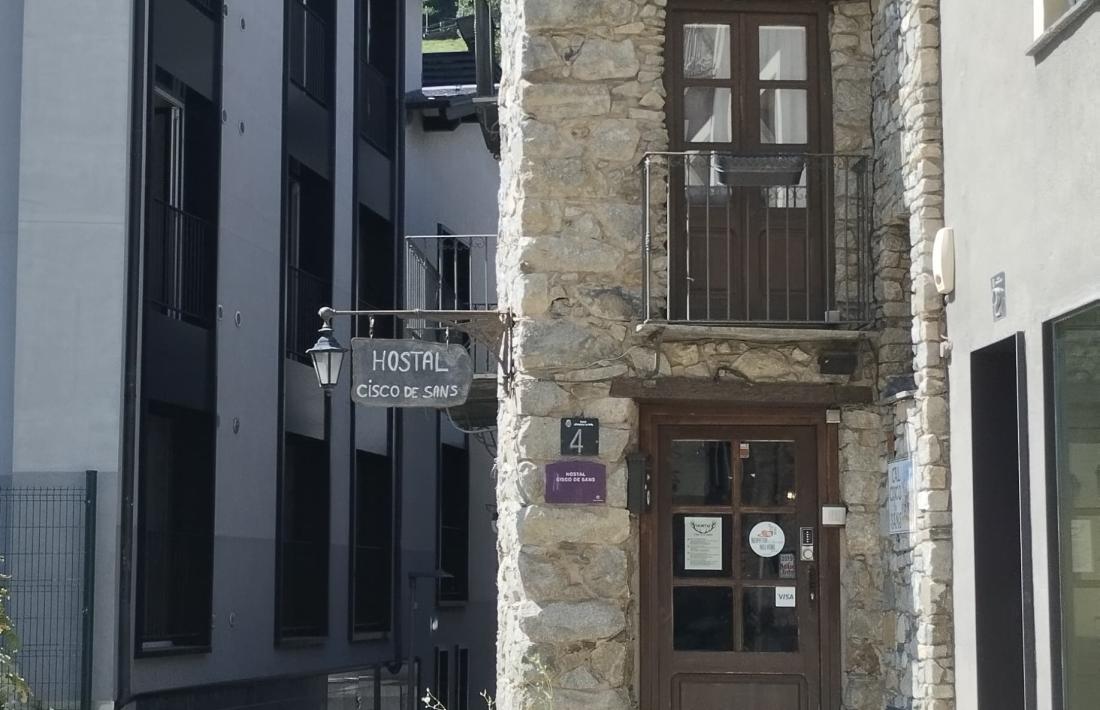 Cal Cisco de Sans, avui Bed & Breakfast.