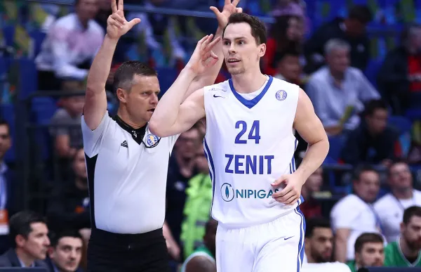 p. 21 kyle kuric foto zenit