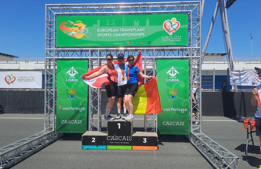 Mari Martínez, al lloc més alt del podi en ciclisme als Jocs Europeus.
