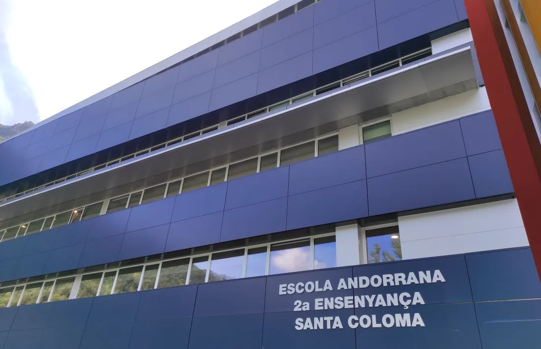 L’escola andorrana de segona ensenyança de Santa Coloma.